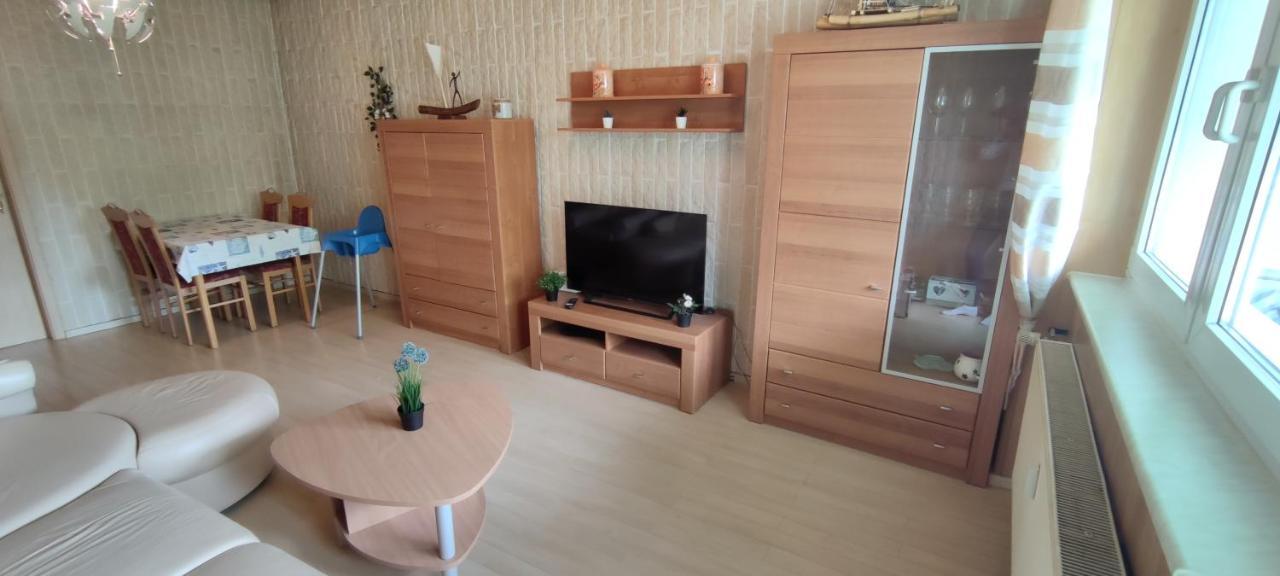 Ferienwohnung Sommerbrise Gelbensande 外观 照片